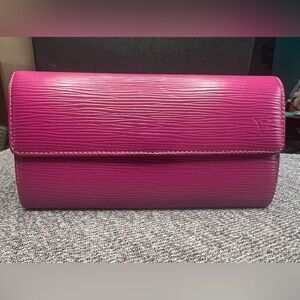 Pre-loved Louis Vuitton Epi Leather Wallet.